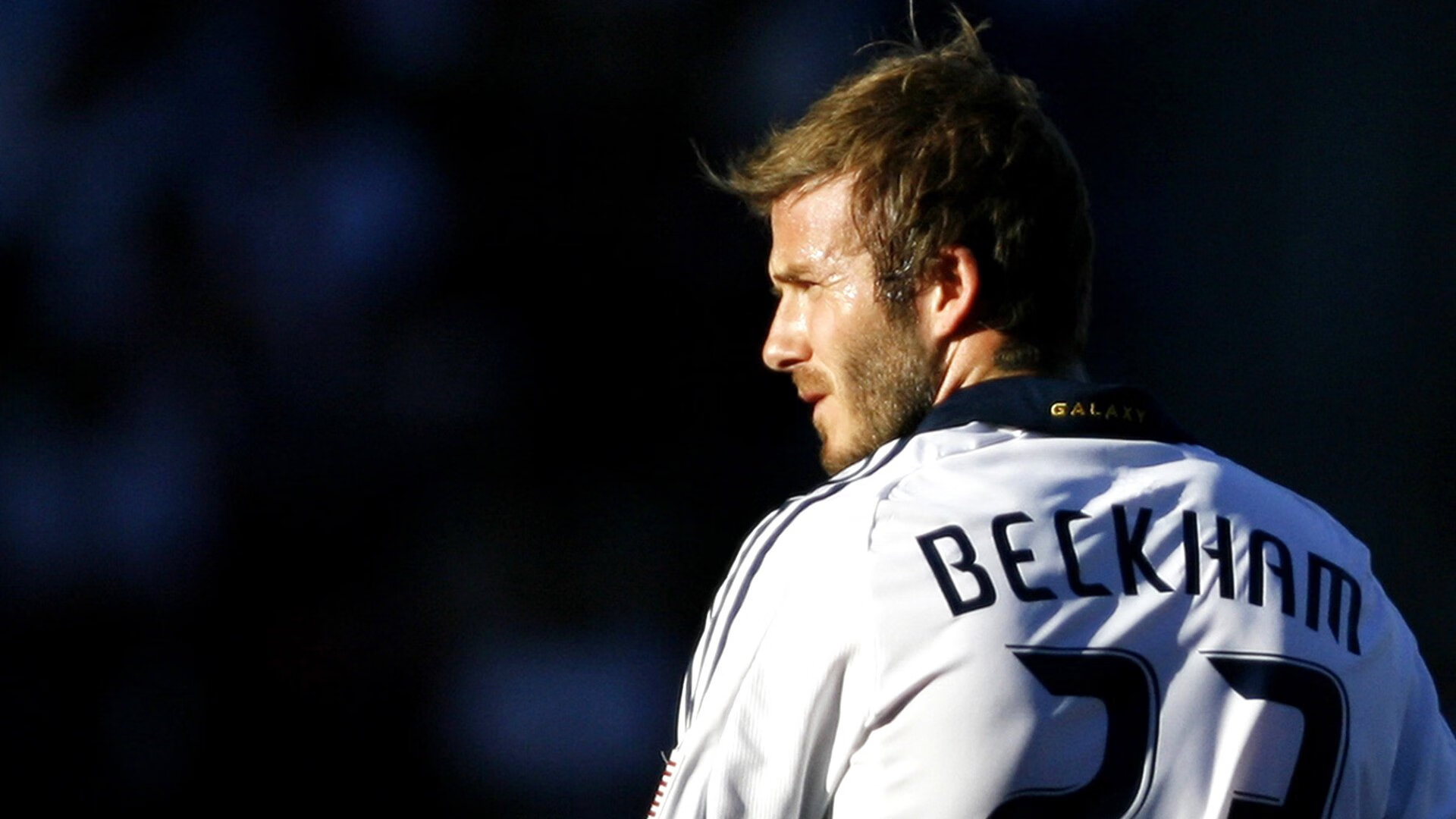 巴特勒伤退！库里284，勇士大胜太阳！穆迪爆发，布克384创纪录，库里vs特雷杨